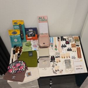 Huge Ass Resellers Bundle - shit load of jewlery and then shit load of items